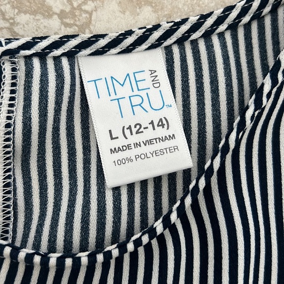 Time and True blouse - Picture 2 of 4